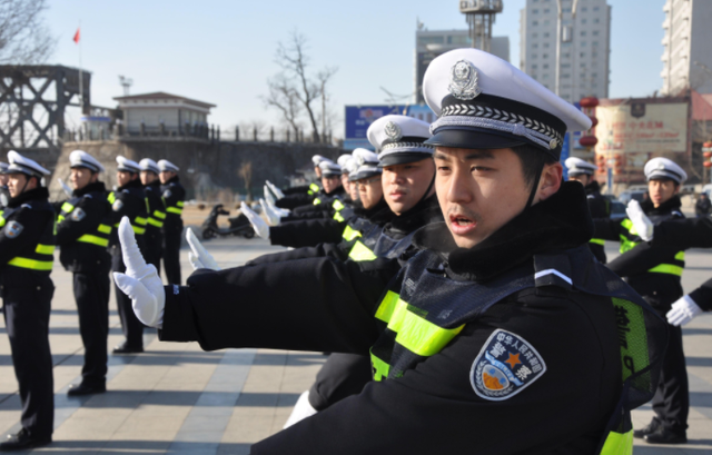 關(guān)于協(xié)警最新政策的探討，協(xié)警最新政策探討與解析