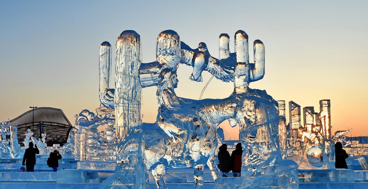 哈爾濱冰雪概念股票，投資機(jī)遇與挑戰(zhàn)并存，哈爾濱冰雪概念股票，投資機(jī)遇與挑戰(zhàn)并存解析