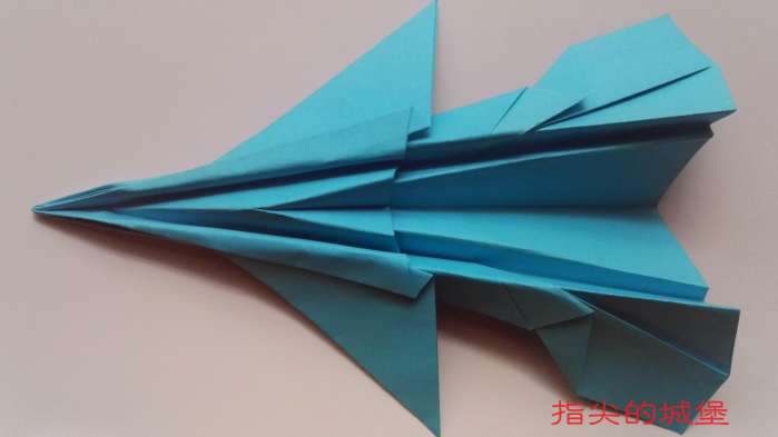 F-22戰(zhàn)斗機(jī)折紙教程，F(xiàn)-22戰(zhàn)斗機(jī)折紙教程，一步步教你折出精美戰(zhàn)機(jī)模型