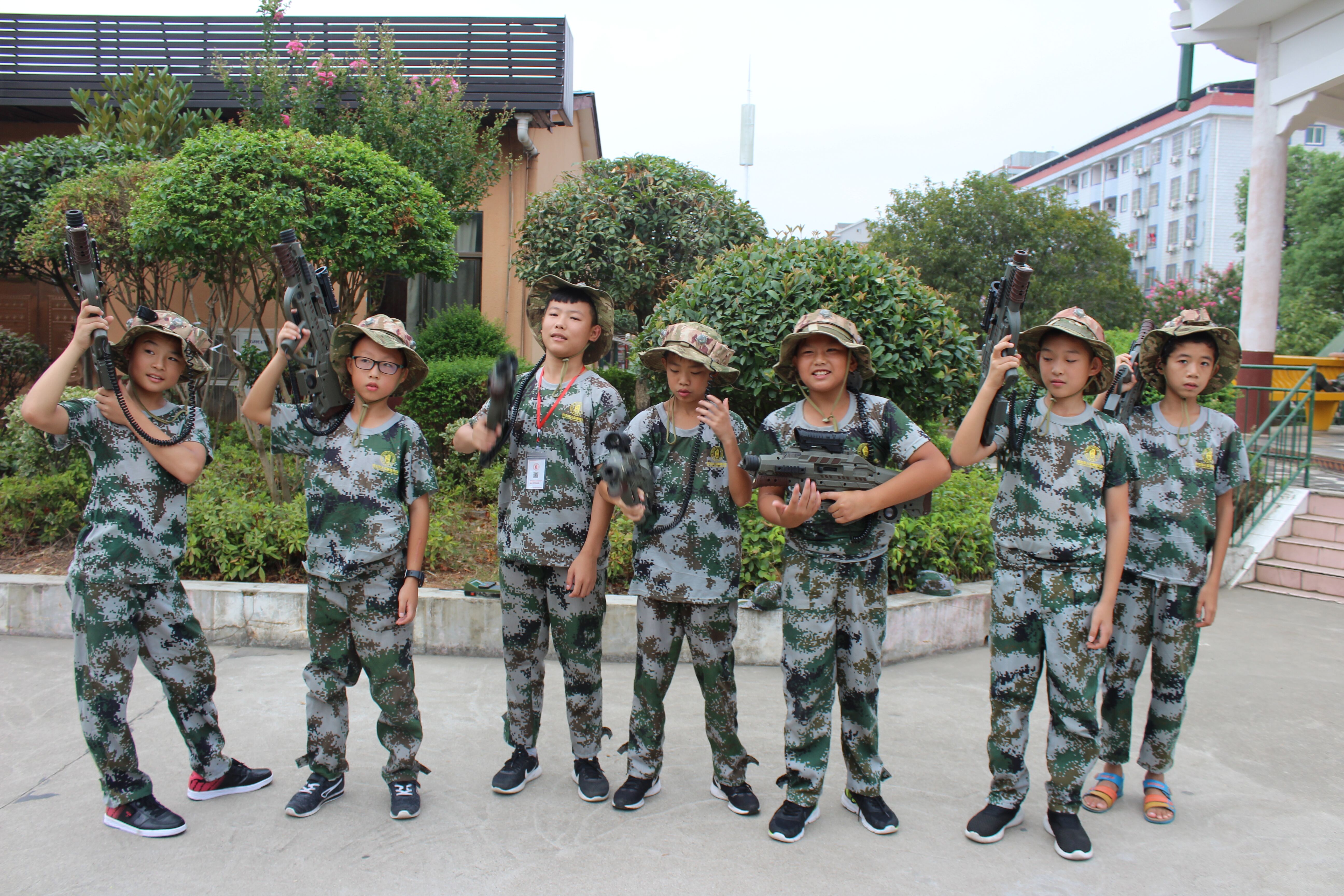 軍事夏令營的目的，培養(yǎng)青少年綜合素質(zhì)與國防意識，軍事夏令營，培養(yǎng)青少年綜合素質(zhì)與國防意識的訓練營