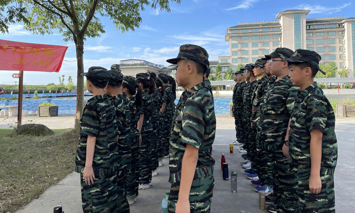 軍事夏令營項目，培養(yǎng)青少年軍事素質(zhì)與綜合能力，軍事夏令營項目，培養(yǎng)青少年軍事素質(zhì)與綜合能力訓(xùn)練計劃