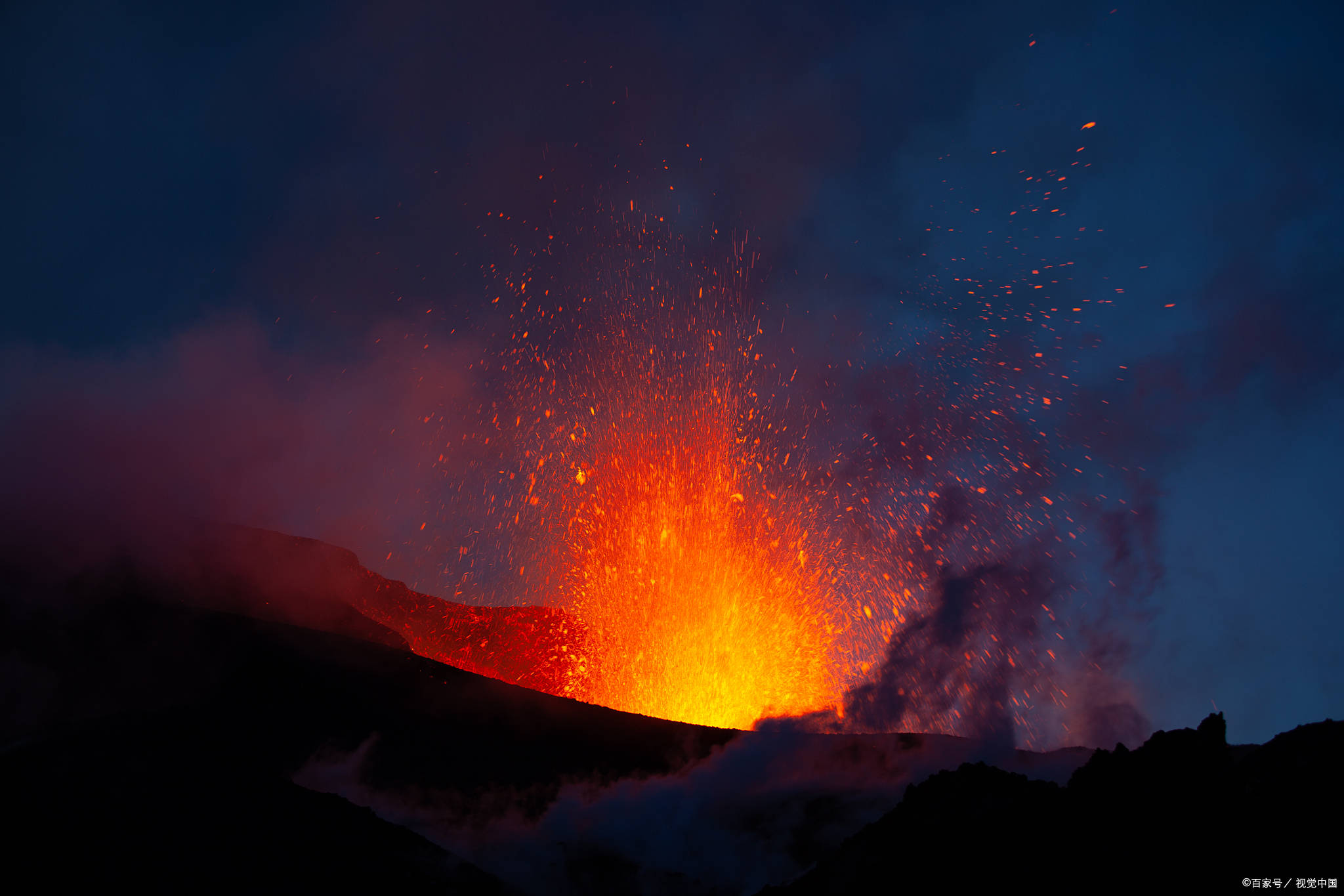 火山噴發(fā)最新消息，全球熱點(diǎn)與影響分析，全球火山噴發(fā)最新動(dòng)態(tài)及其熱點(diǎn)影響分析