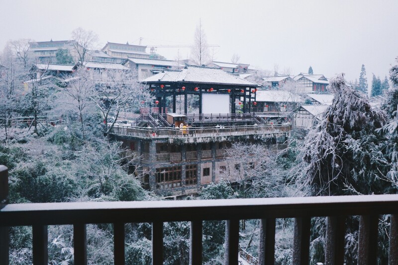 峨眉山七里坪民宿